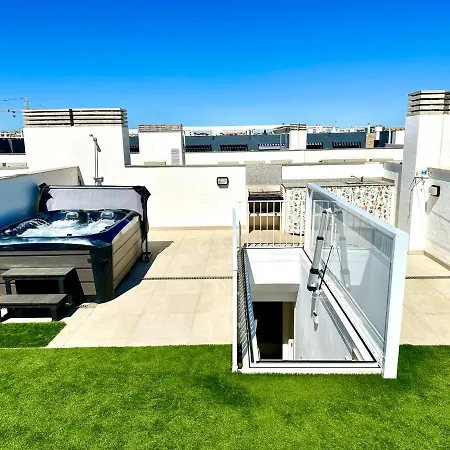 Penthouse 2-rooms With Private Jacuzzi In The Solarium Apartamento Dehesa de Campoamor (Orihuela Costa)